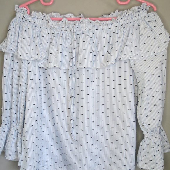 SEED HERITAGE - off the shoulder cropped style top - size XS. - Picture 2 of 6